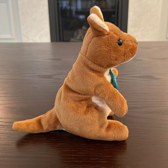 American Zoo & Aquarium Association Kangaroo Plush Toy Stuffed Animal 6.5” tall - Picture 6 of 6